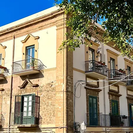 Cortile Umberto I Bed & Breakfast