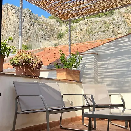 Frühstückspension Cortile Umberto I 4*