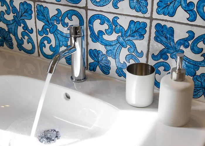 Cortile Umberto I Nocleg ze śniadaniem