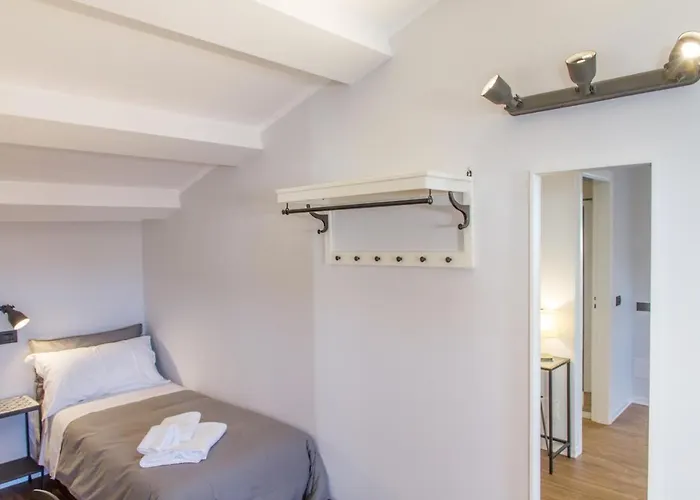 Cortile Umberto I 4*